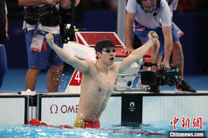 极限挑战里爆发极限成绩：潘展乐在巴黎奥运百
