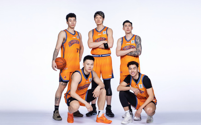 CBA常规赛第32轮四强对决：上海冲击连胜，广东迎